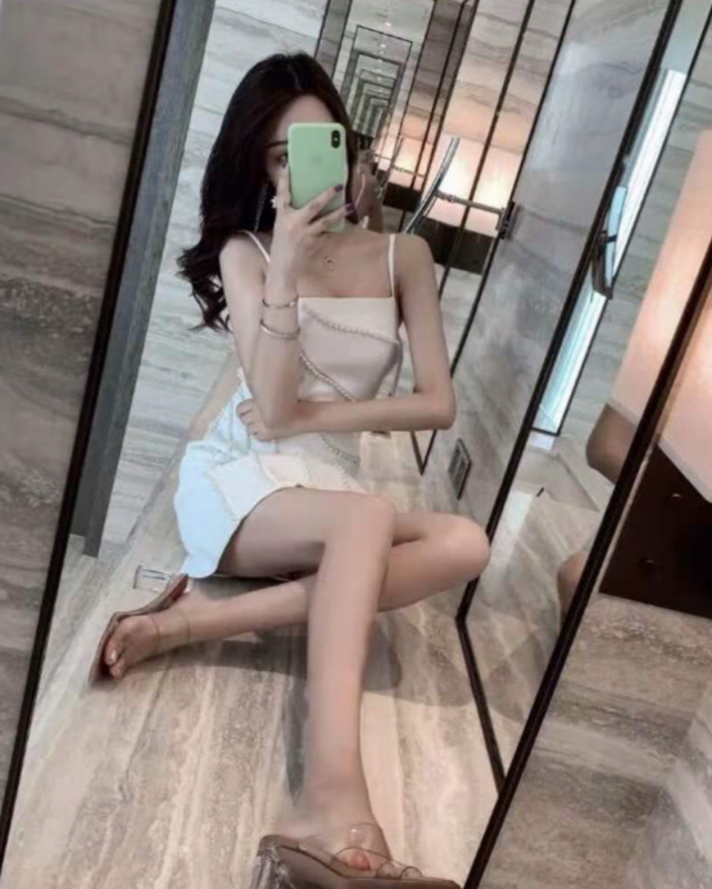 年后开工新妹子莫妮卡